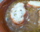Foto del paso 5 de la receta: Sopa de cebolla fusión