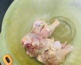 Foto langkah ke 1 dari resep 12. Ayam Goreng Serundeng.