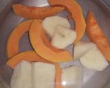 Foto del paso 2 de la receta: Hamburguesas de arvejas acompañado de puré de calabaza y papa 💕