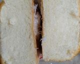 Foto langkah ke 1 dari resep Roti Bakar Biskuit Gurih Tanpa Keju.