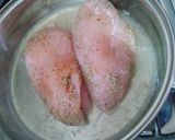 Foto del paso 2 de la receta: Pechuga de pollo al romero