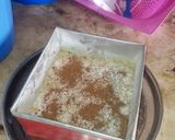 A picture of step 7 of Pineapple crumble with yogurt and chocolate cookies.