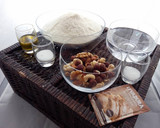 Foto del paso 1 de la receta: Pan de maíz con Frutos Secos