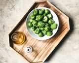 Foto del paso 1 de la receta: Coles de bruselas rehogadas 2 ingredientes