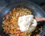 Foto langkah ke 6 dari resep Nasi goreng bacon spesial(nonhalal).