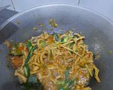 Foto langkah ke 3 dari resep Usus Kecap Cabe Hijau.