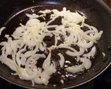 Foto del paso 1 de la receta: Flautas de huevos revueltos con pimientos