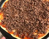 Une image de l'étape 1 de Pizza viande hachée mozzarella.