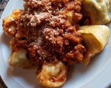 Foto del paso 3 de la receta: Capeletis con salsa boloñesa