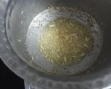 A picture of step 2 of Manchow soup.