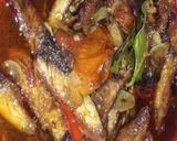 Foto langkah ke 4 dari resep Pindang Sarden Berkuah.