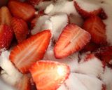A picture of step 1 of No Canning Strawberry Jam.