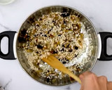 Foto del paso 3 de la receta: Risotto de setas