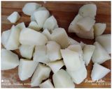 A picture of step 3 of Aloo Methi.