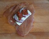 Töltött csirkemell, baconbe tekerve recept fázis 2 fotója