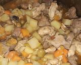 Foto del paso 5 de la receta: Guiso de pollo y cerdo 🍲