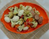Foto langkah ke 4 dari resep 11. Cah Kembang Kol Telur Puyuh.