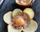 Foto del paso 12 de la receta: Flor de patata con huevo, bacon y queso