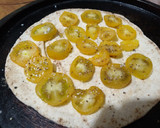 Foto del paso 1 de la receta: Pizzeta en pan árabe o pan pita
