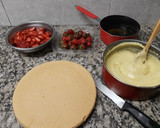 Foto del paso 2 de la receta: Bizcochuelo con crema pastelera y frutillas