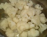 Fehér krémes leves sült karfiollal recept fázis 4 fotója