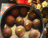 A picture of step 4 of Oats Ragi Laddu.