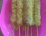 Foto langkah ke 4 dari resep Sate Sosis Crispy.