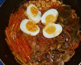 Foto langkah ke 8 dari resep Ramyeon Tteokbokki And Noodle SIMPLE.