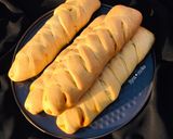 A picture of step 40 of Chicken bread.