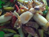 Jengkol cumi asin manis pedas..