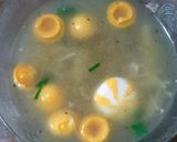 Foto langkah ke 1 dari resep Sop sosis bola2 keju simpel.