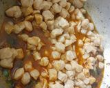 A picture of step 4 of Soya chunk curry.