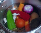 Foto del paso 4 de la receta: Potaje de garbanzos con acelgas tiernas y doble sofrito