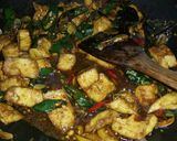 Foto langkah ke 4 dari resep Tumis Tahu Goreng / Tahu Coklat.
