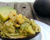 Foto del paso 5 de la receta: Ensaladilla de aguacate y gambas