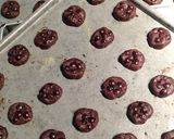 Foto langkah ke 4 dari resep Chocochips Chocolate Cookies.