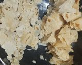 A picture of step 3 of Leftover Bhakri Chapati Fodni.