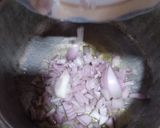 A picture of step 3 of Potato besan wraps.