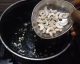 ரவா கிச்சடி (Rava khichadi recipe in tamil) ரெசிபி ஸ்டேப் 2 புகைப்படம்
