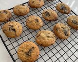 Foto langkah ke 7 dari resep Choccolate Chip Cookies.