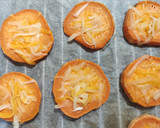 Foto del paso 4 de la receta: Mini pizzas de boniato
