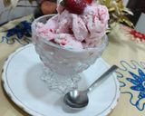 A picture of step 4 of Strawberry ice cream.