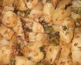 A picture of step 3 of Jeera aloo.