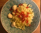 Vörösboros gulyásleves csipetkével recept fázis 2 fotója