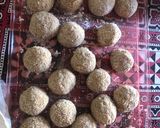 A picture of step 4 of Chicken cheese balls.