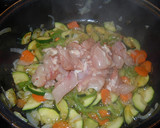 Foto del paso 12 de la receta: Noodles de arroz salteados con pollo