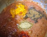 A picture of step 4 of Chicken curry.