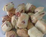 Foto del paso 5 de la receta: Bizcochitos con salame