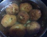 A picture of step 6 of Suji Dal Bhalla.