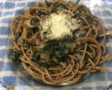 Foto del paso 3 de la receta: Fideos integrales con salteado de espinacas
